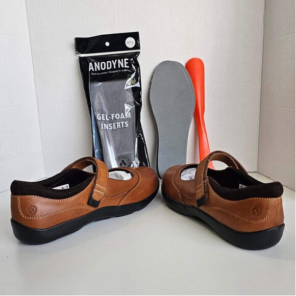 Women's Brown Mary Jane Shoes - Picture 7 of 14